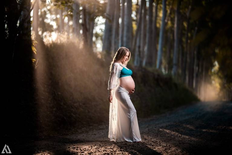 Ensaio Book Foto de Gestante Nua sem roupa Alex Jardim Fotografia Fotógrafo Resende Itatiaia Penedo Porto Real Quatis Barra Mansa Volta Redonda Serrinha do Alambari Mauá Maringá Maromba Gravidiva TOP lindas Natureza Família