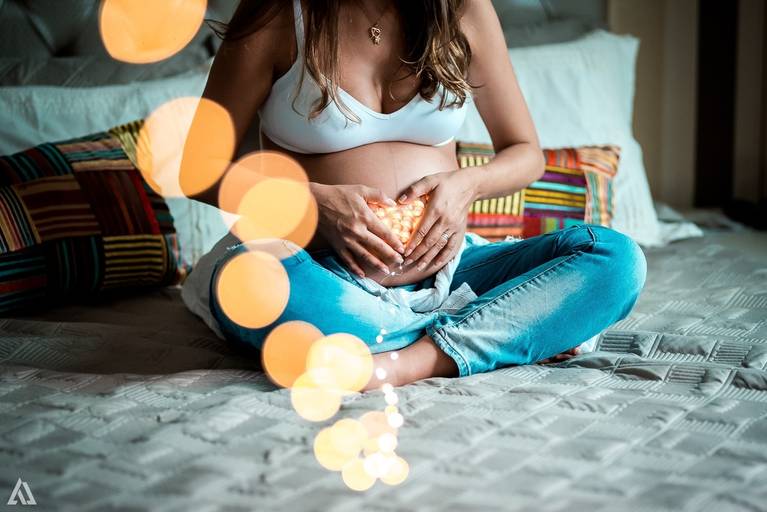 Alex Jardim Fotografia Fotógrafo Ensaio Gestante Grávida Lifestyle Resende Itatiaia Penedo Porto Real Barra Mansa Volta Redonda Sul Fluminense luzinhas leds