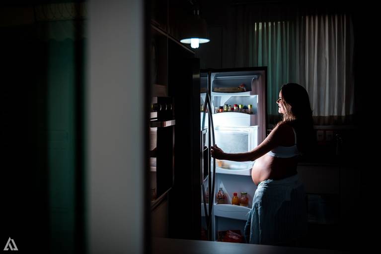 Alex Jardim Fotografia Fotógrafo Ensaio Gestante Grávida Lifestyle Resende Itatiaia Penedo Porto Real Barra Mansa Volta Redonda Sul Fluminense geladeira