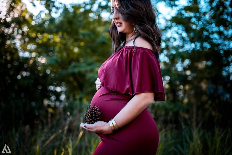 Ensaio Book Foto de Gestante Nua sem roupa Alex Jardim Fotografia Fotógrafo Resende Itatiaia Penedo Porto Real Quatis Barra Mansa Volta Redonda Serrinha do Alambari Mauá Maringá Maromba Angra dos Reis Parati Gravidiva TOP lindas Natureza Família