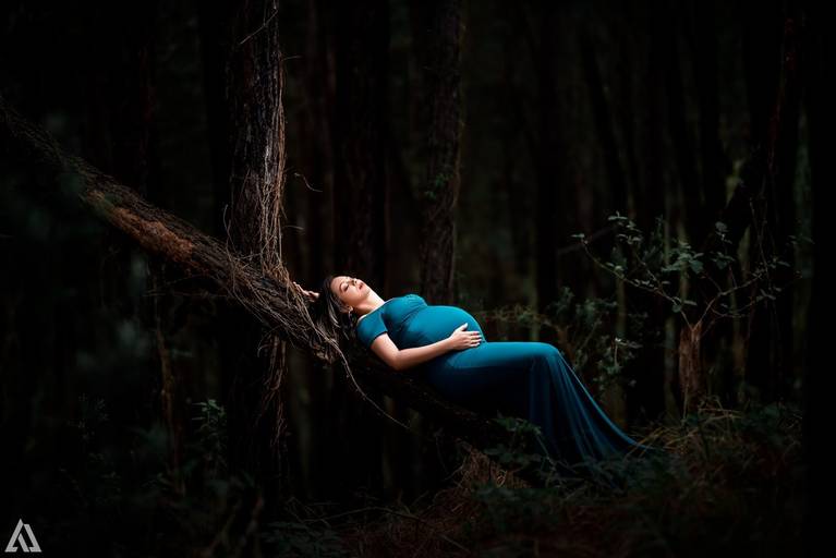 Ensaio Book Foto de Gestante Nua sem roupa Alex Jardim Fotografia Fotógrafo Resende Itatiaia Penedo Porto Real Quatis Barra Mansa Volta Redonda Serrinha do Alambari Mauá Maringá Maromba Angra dos Reis Parati Gravidiva TOP lindas Natureza Família