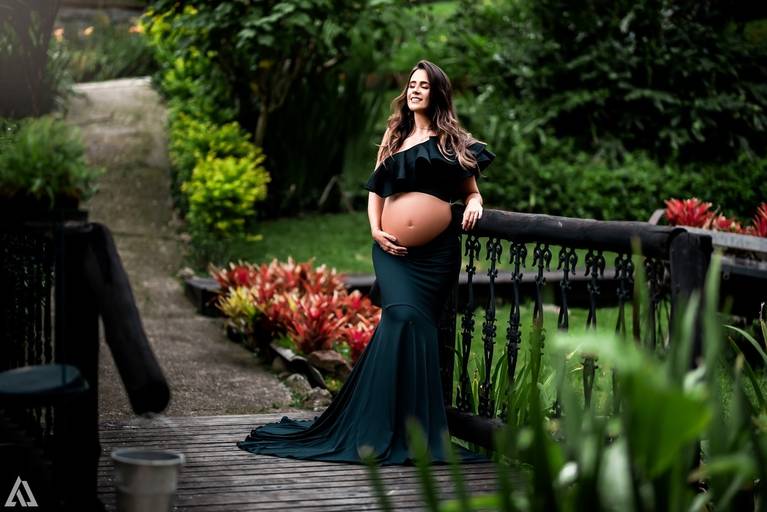 Ensaio Book Foto de Gestante Lingerie Alex Jardim Fotografia Aéreas Drone Fotógrafo Resende Itatiaia Penedo Porto Real Quatis Barra Mansa Volta Redonda Angra dos Reis Serrinha do Alambari Mauá Maringá Maromba Gravidiva TOP lindas Natureza Família 