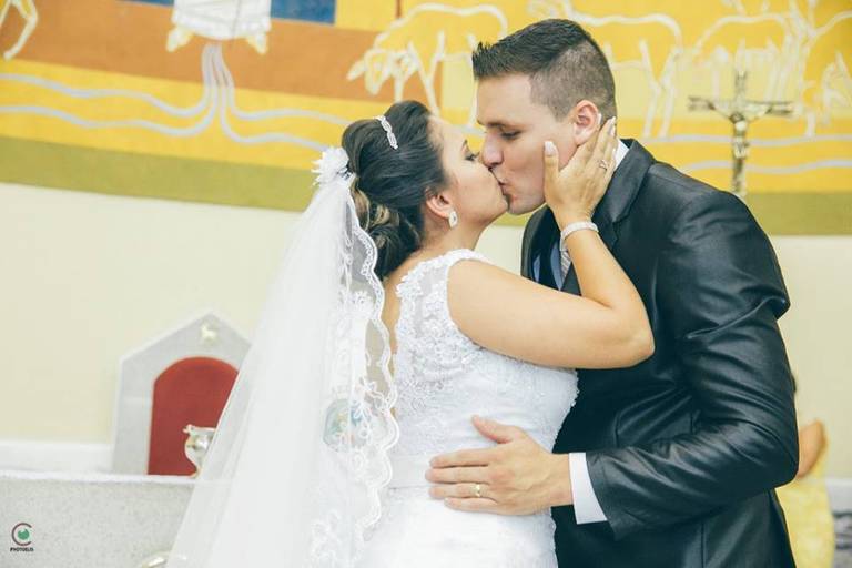 beijo dos noivos