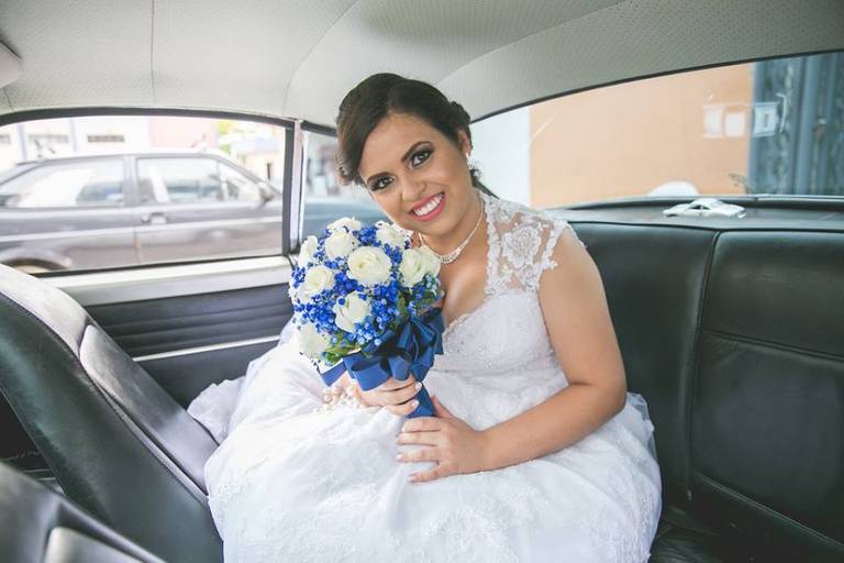 noiva no carro 