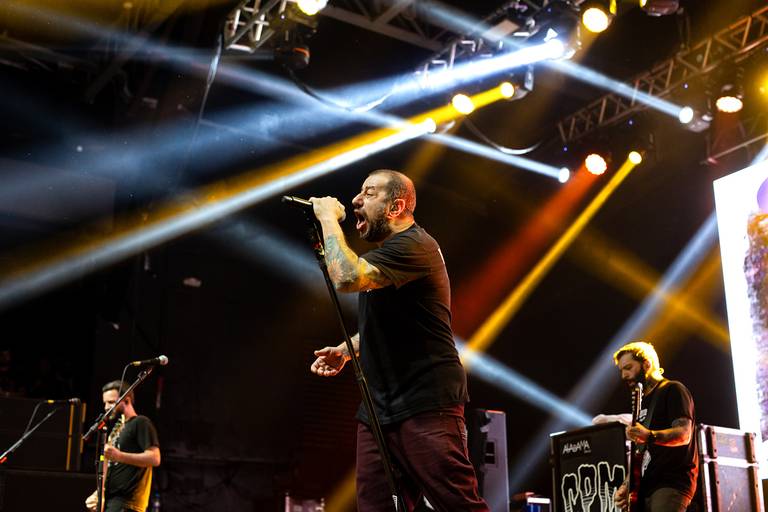 Show CPM 22 
Live Curitiba - 15/06/24