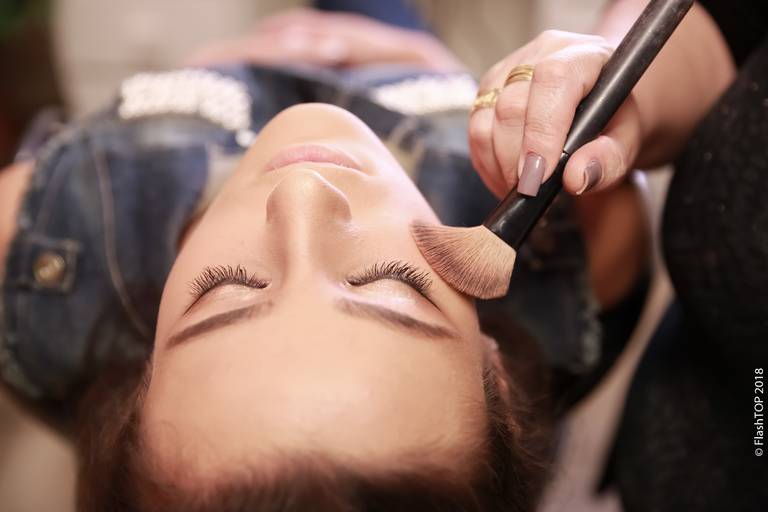 Book dos 15 Laura Falcoski, dinarci borges, staf flashtop gramado