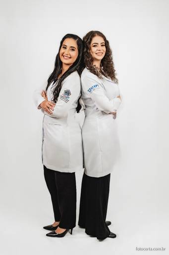 Fotografia de Ensaio de Formatura em Residência de Clínica Médica - Vitória-ES