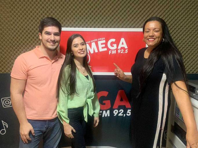 entrevista na rádio mega fm fotos baixadasantista gestante recem nascido
