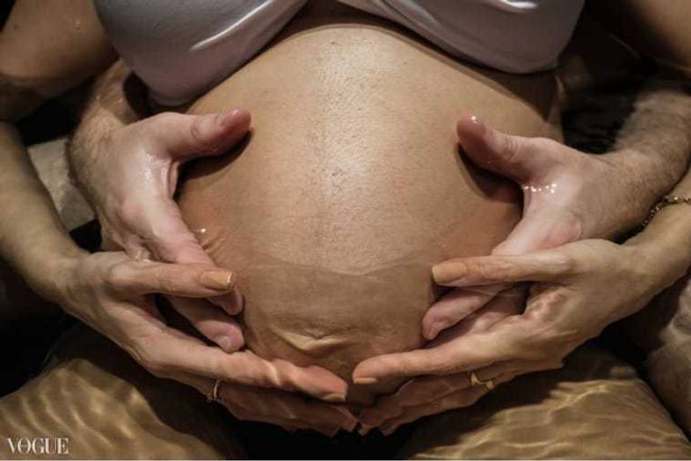 Vogue Itália pic of the day gestante agua
