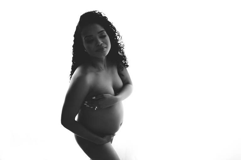 Gestante sensual pose de gesatnte sensual book de gestante sensual ensaio fotografico de gestante sensual 