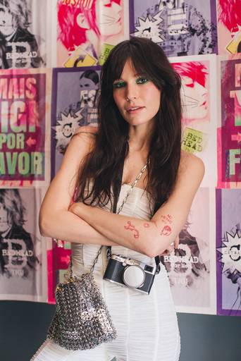 Bed Head - Ellen Milgrau por Maya Morikawa