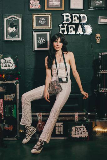 Bed Head - Ellen Milgrau por Maya Morikawa