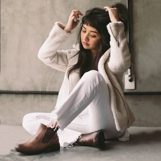 Wishin convida Maya Morikawa para ser a modelo da campanha deles no novo cenário