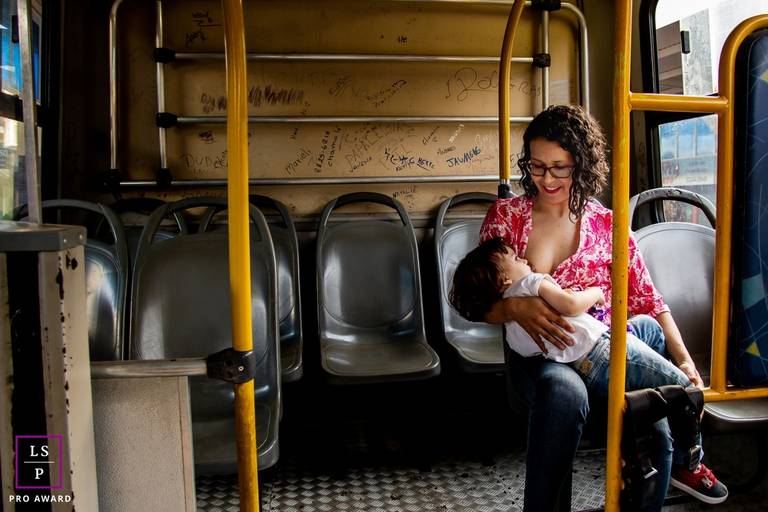 foto de amamentação premiada pela lifestyle photographers, Chapecó SC