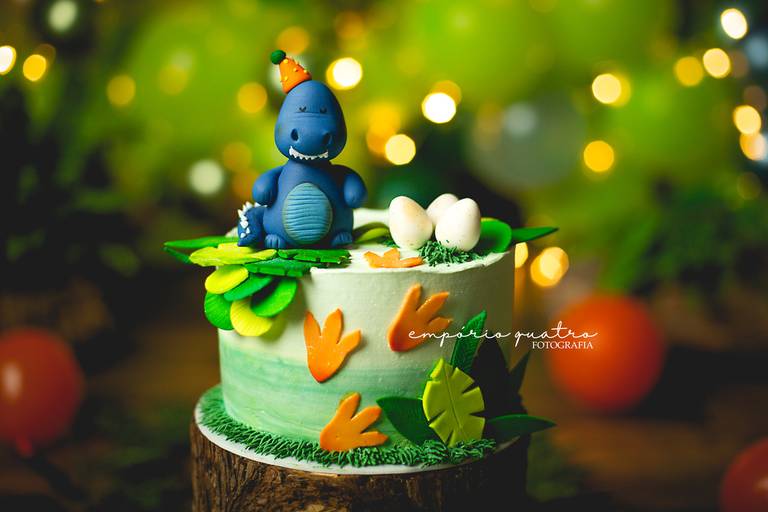 smash the cake dinossauro