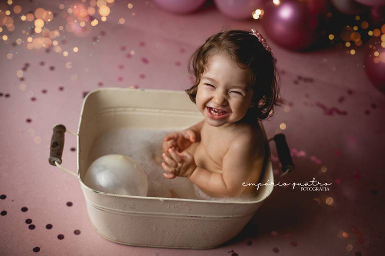 smash the cake menina abc