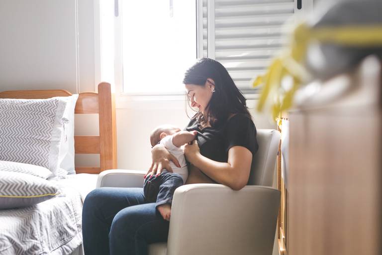 acompanhamento de bebe em casa