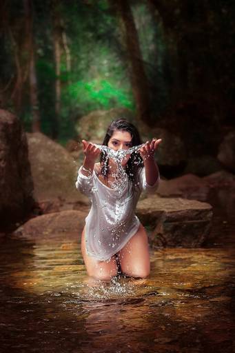 Ensaio de Nu Artístico em Florianopolis. Projeto Floresta Nua de autoria do fotografo Ricardo Zanetta. Beleza natural, empoderamento,poesia, encantamento, naturalidade, liberdade, encontro com a natureza, vida livre, inspiração rainha Aslaug Viking.afia