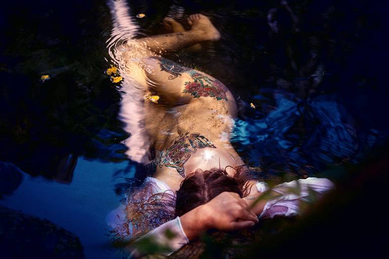ÁGUA Projeto quatro elementos, nudez, ensaio nu água
