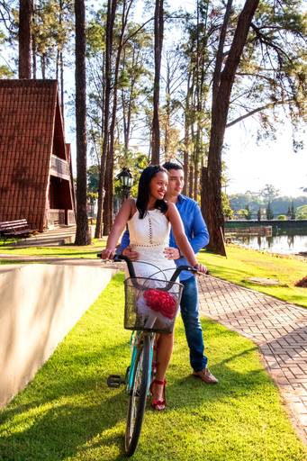 Casal bicicleta Holambra