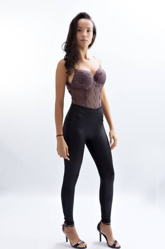 ensaio para loja de roupas femininas foto para loja de modas 