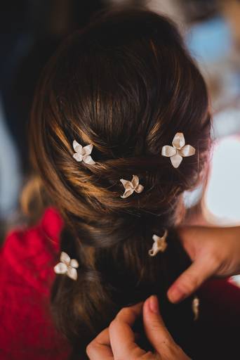 Casamento ao ar livre Curitiba - noiva flores de origami - Juliana Madalosso Fotogrfia