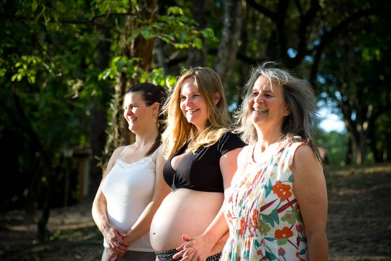 fotografia de grávida 3 gerações 