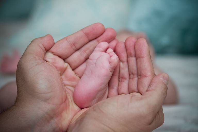 pezinho de bebê foto newborn