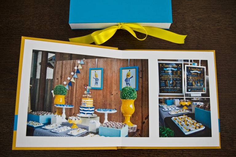 Álbum de festa infantil bananas de pijamas