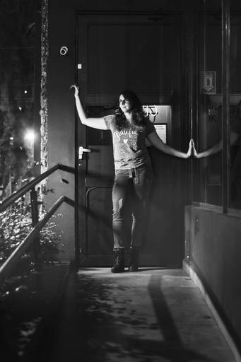 Ensaio Fotográfico Feminino em Santos Noturno