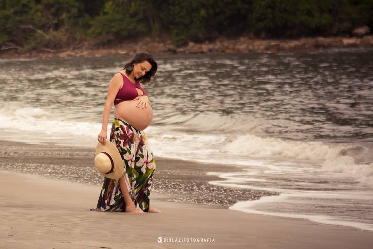 Ensaio de Gestante na Praia Santos