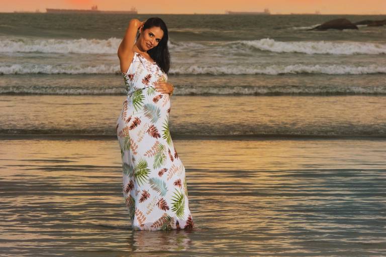 Ensaio de Gestante na Praia Santos