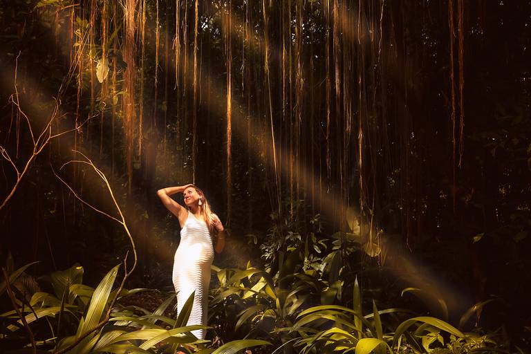 Ensaio Fotográfico de Gestante no Jardim Botânico em Santos
