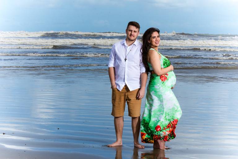 Ensaio de Gestante na Praia Santos