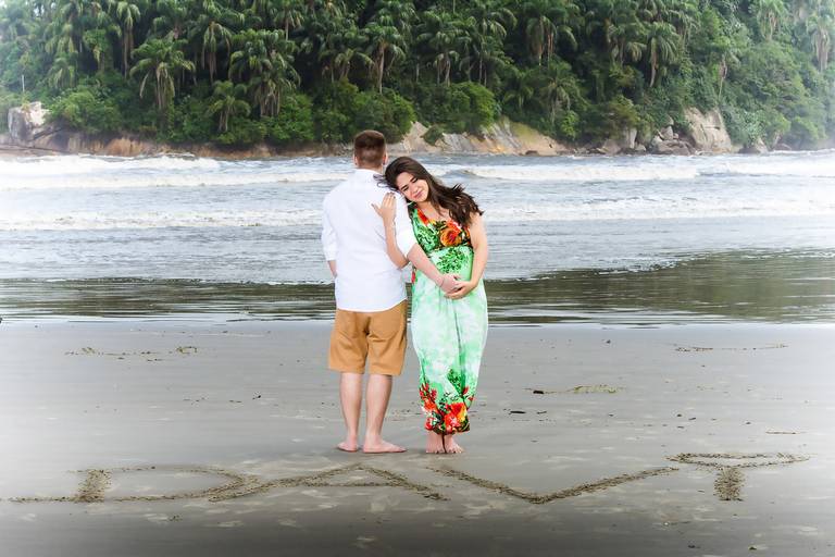 Ensaio de Gestante na Praia Santos