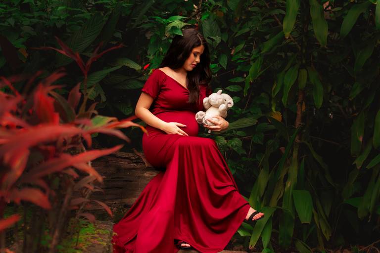 Ensaio Fotográfico de Gestante no Orquidário em Santos