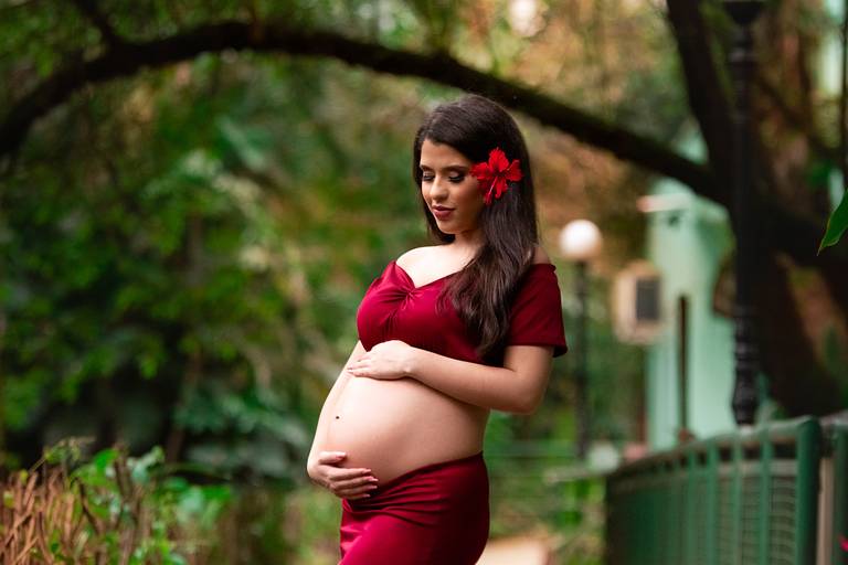 Ensaio Fotográfico de Gestante no Orquidário em Santos