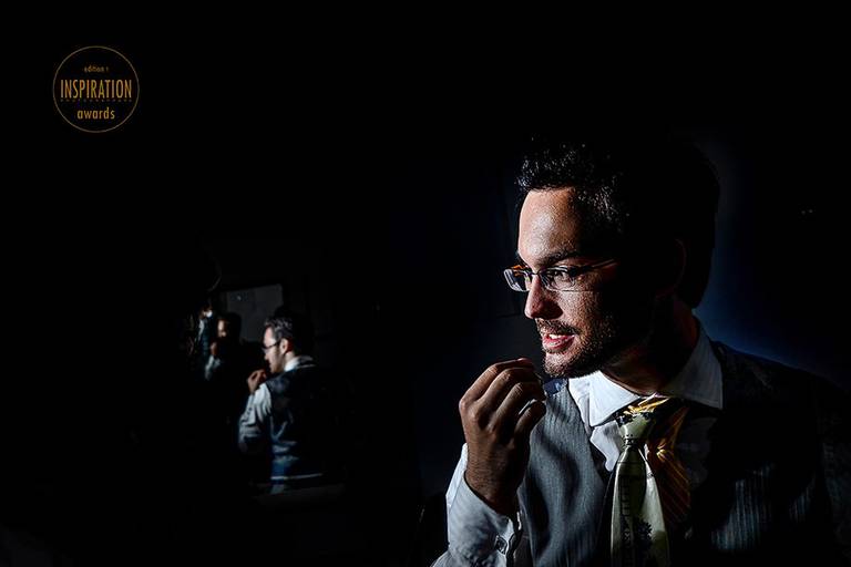 Esta foto de casamento misteriosa esta intrigando todos que querem saber como ela foi feita, tente descobrir como esta foto foi feita e ganhe um premio também.