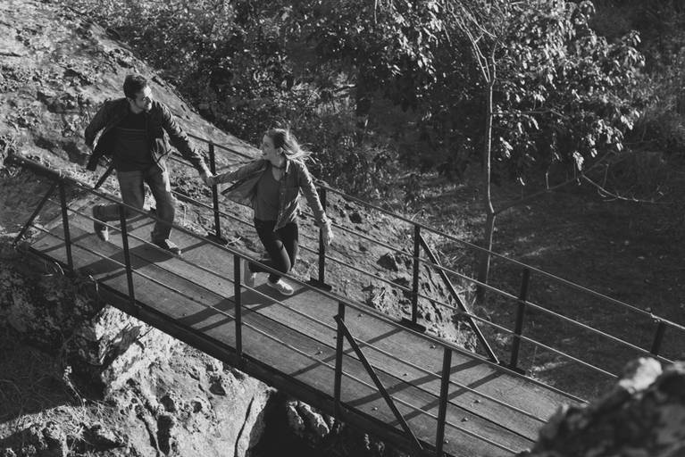 ensiao pre casamento em iperó ensaio na fazenda ipanema ensaio ao nascer do sol em iperó ensaio pedra santa iperó