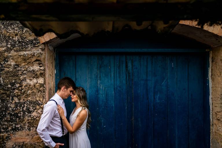 ensiao pre casamento em iperó ensaio na fazenda ipanema ensaio ao por do sol em iperó ensaio pedra santa iperó