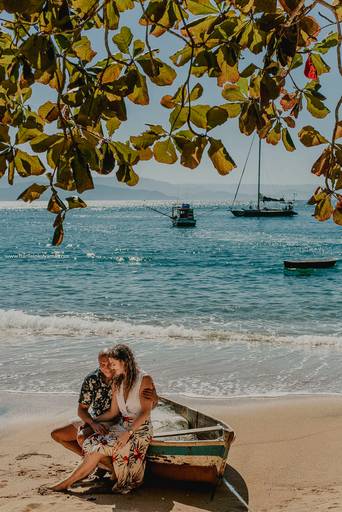 fotografo premiado daniel okuyama foto de ensaio de casal em ilhabela sp 