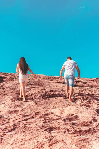 ensaio de casal na praia de Itacoatiara