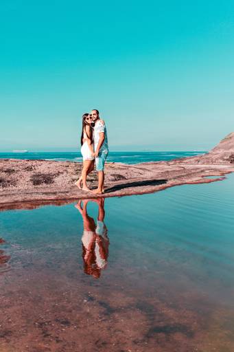 ensaio de casal na praia de Itacoatiara