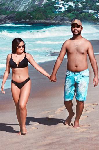 ensaio de casal na praia de Itacoatiara