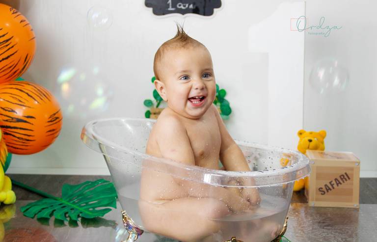 Bainho- Safari- LEONARDO