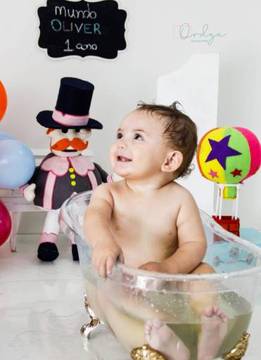 Bainho- Mundo Bita -OLIVER