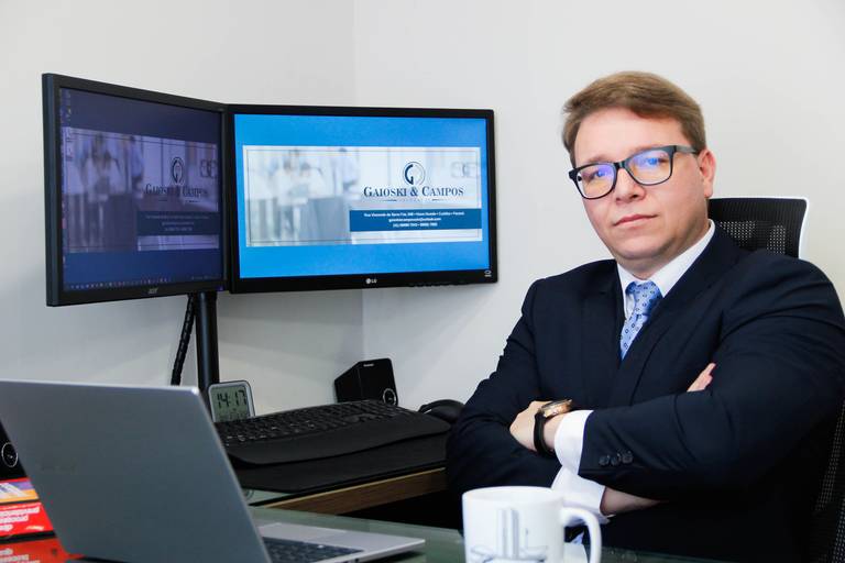 Advogados - Jéssica e Diones