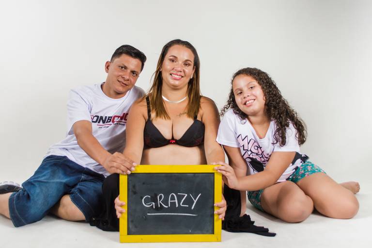 Ensaio Gestante com os filhos -Estúdio Essenziale Design Fotografia - Tatuapé - Zona Leste/SP