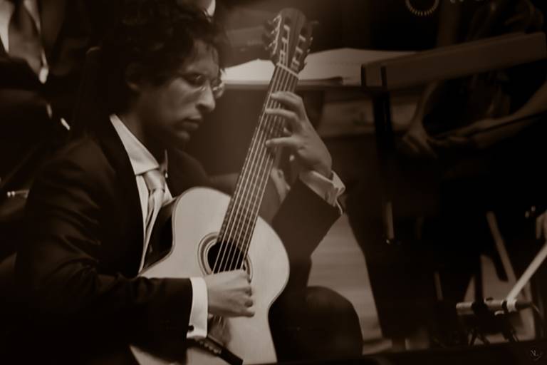 Pablo garibay en concierto para la orquesta filarmonica unam