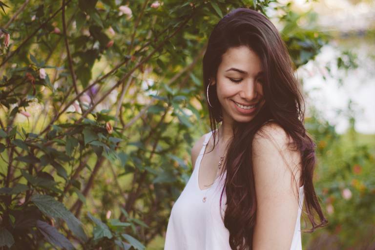 Ensaio fotográfico. Ensaio feminino. Book fotográfico. Book feminino. Ensaio 15 anos. Ensaio estilo romântico. Ensaio no parque. Realizado no parque ceret. São Paulo.